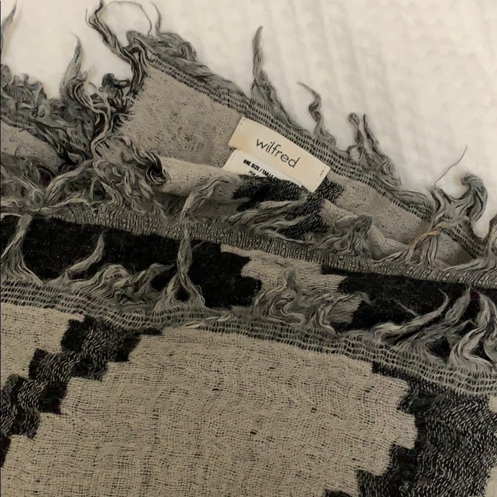 Wilfred diamond mosaic scarf